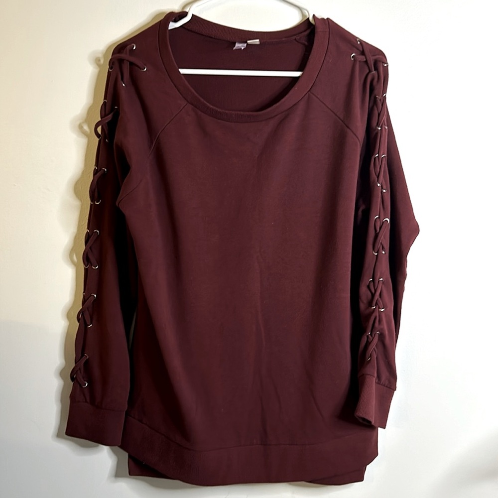 Alya long sleeve top size small crew neck knit purple Burgundy